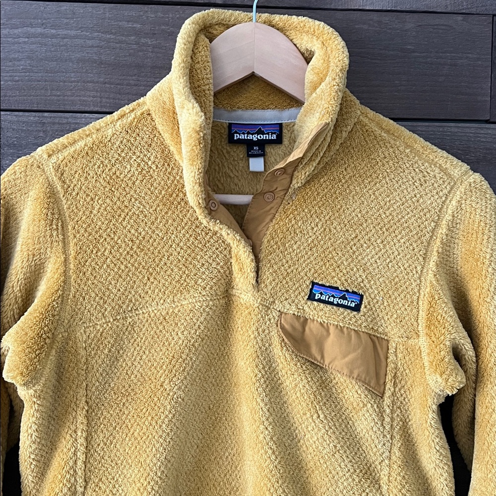 Patagonia Women's Re-Tool Snap-T Pullover in Yellow - Picture 3 of 8